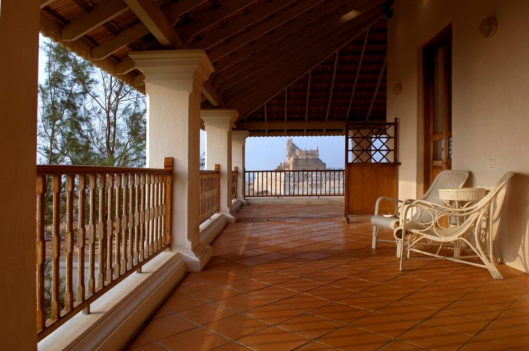 Neemrana'S - Bungalow On The Beach Tharangambadi Dış mekan fotoğraf