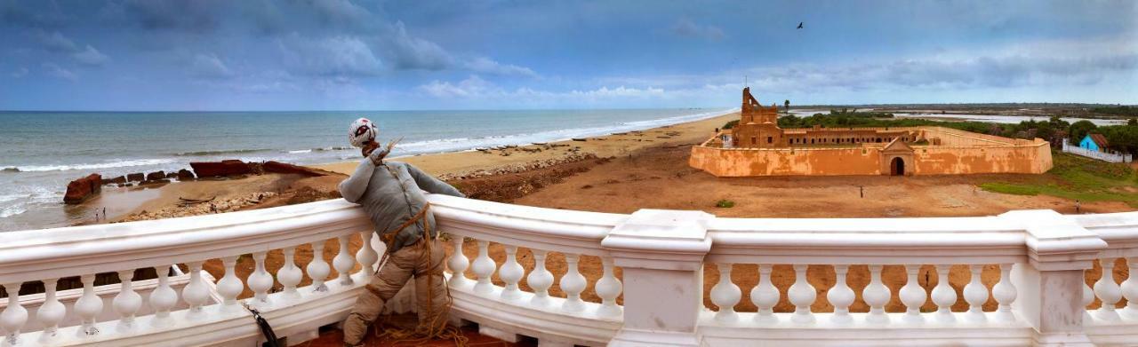 Neemrana'S - Bungalow On The Beach Tharangambadi Dış mekan fotoğraf