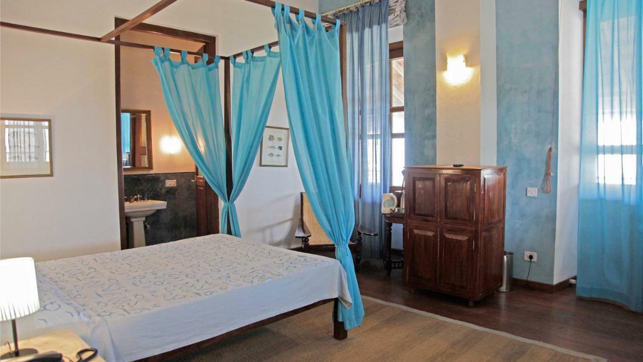 Neemrana'S - Bungalow On The Beach Tharangambadi Dış mekan fotoğraf